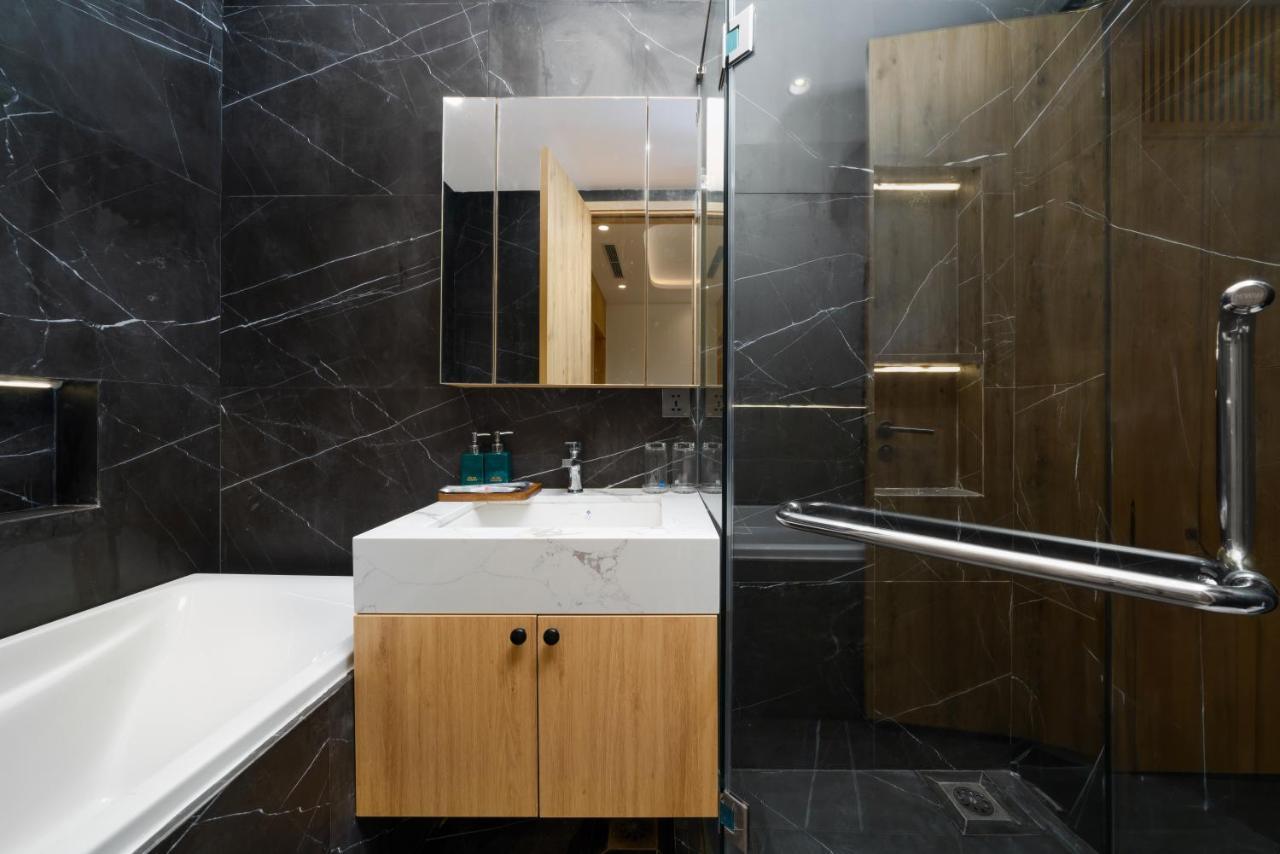 The Galaxy Home Doi Can Hotel And Apartment ハノイ市 エクステリア 写真