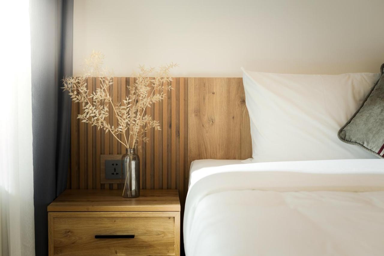 The Galaxy Home Doi Can Hotel And Apartment ハノイ市 エクステリア 写真